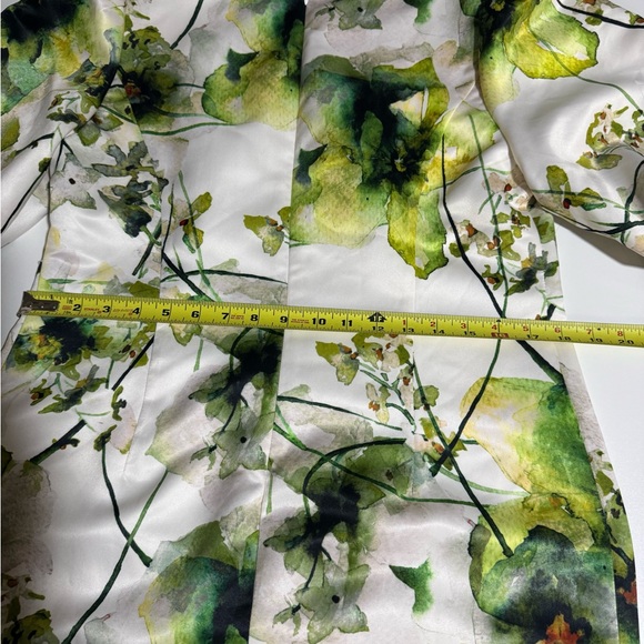 Midnight Velvet Green and Yellow Floral Midi Dress - Picture 9 of 12
